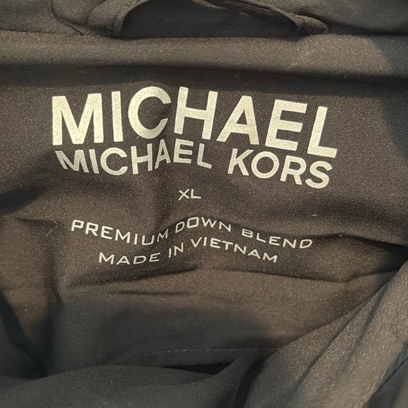 Michael Kors Asymmetrical Belted Down Jacket ￼ - Picture 7 of 9